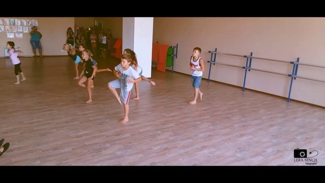 Сергей Бабкин - Цветы I Kseniya Sosnovskaya - master class for kids смотреть онлайн