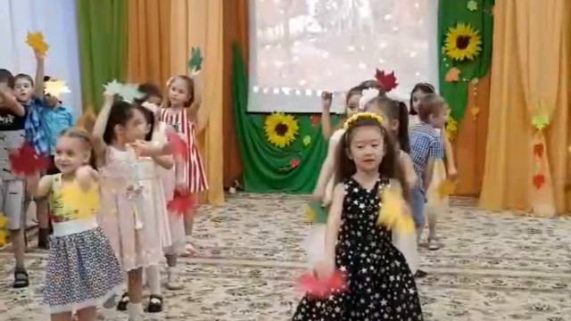 "Осенний бал" д/с "Цветок Уренгоя", город Новый Уренгой. смотреть онлайн