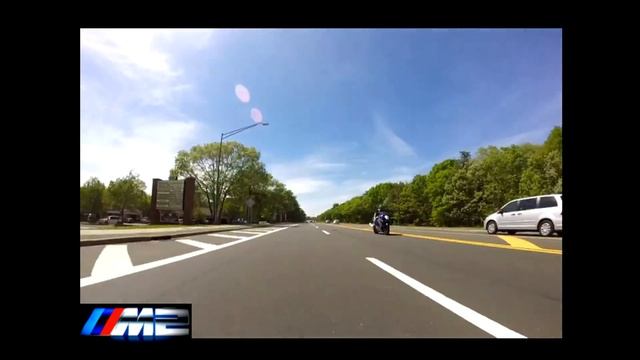 slightly modded M2 vs, 600cc GSXrr.... смотреть онлайн