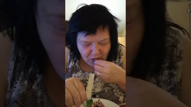 Мукбанг.нашлялась хочю жрать. ночь 02-00 час. 06.09.2021