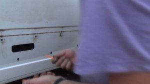 Устанавливаем молдинги на Peugeot Boxer