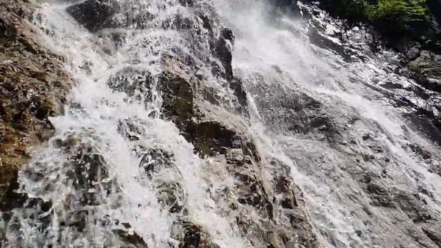 водопад в Уштулу смотреть онлайн