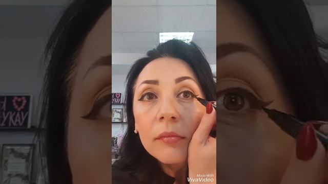Макияж стрелки и яркие губы. С новинками весна-лето 2019 от marykay. смотреть онлайн