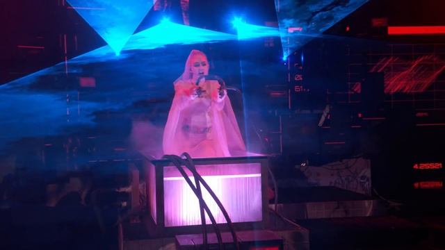 Grimes - 4ÆM (Performance Video)