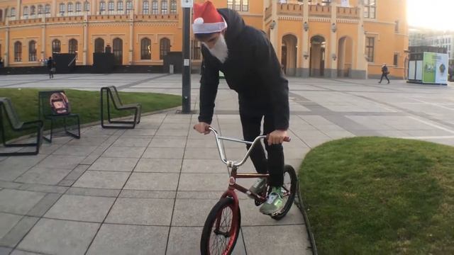 КАК СДЕЛАТЬ БАРСПИН НА BMX? HOW TO BARSPIN ON BMX? смотреть онлайн