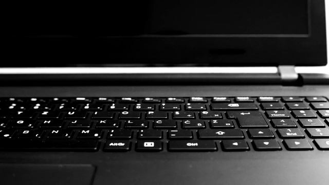 Lenovo IdeaPad 100 - NAJJEFTINIJI 15.6" LAPTOP смотреть онлайн