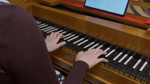 Playing Super Mario Main Theme on the Fortepiano? смотреть онлайн
