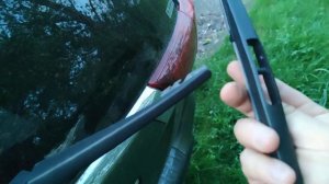 Как снять задний дворник на Mitsubishi Outlander. Это элементарно!