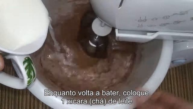 BOLO DE CHOCOLATE FOFINHO E SIMPLES NO MICROONDAS! GOSTOSO, RÁPIDO, FÁCIL E PRÁTICO! смотреть онлайн