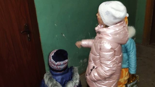 Рождество!!! Коляда!!! Колядуем с Кириллом и Камиллой,собираем конфетки))) смотреть онлайн