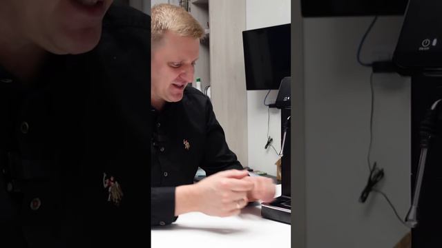 Как часто вы обслуживаете кофемашину? смотреть онлайн