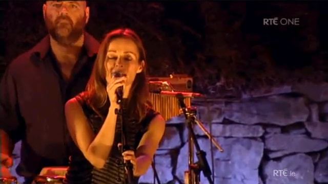 Sharon Corr - No frontiers (Lughnasa Live, 31 July) смотреть онлайн