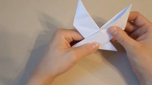 Сказка из бумаги. Оригами. Корабль. Стол. Коробочка. Ножницы.лодка.