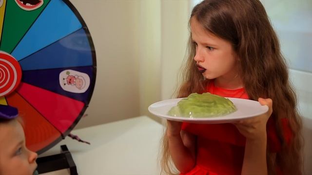 Хеллоуин для Принцесс! Рулетка челендж! смотреть онлайн