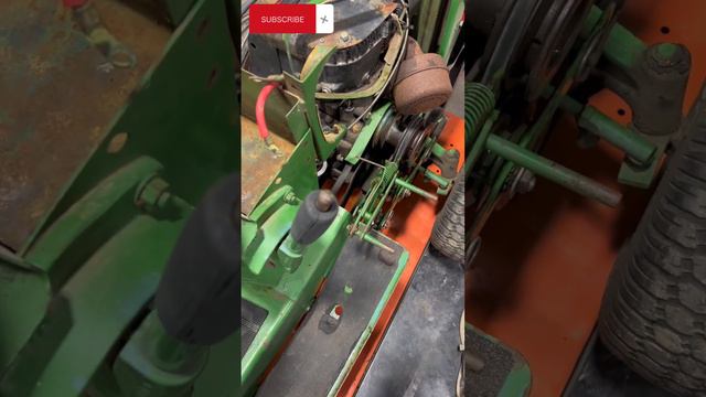 John Deere 212 round fender project pt1 смотреть онлайн