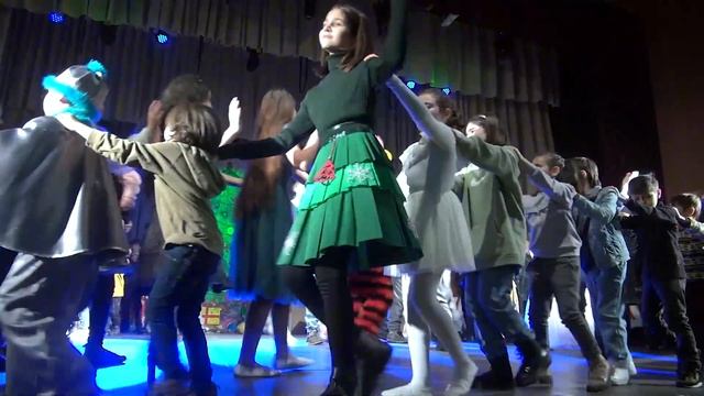 Праздничное Новогоднее Шоу! №2 смотреть онлайн