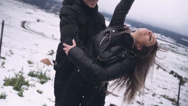 Rick & Larissa - Zouk - Snow смотреть онлайн