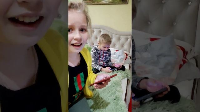 @MINECRAFT_BLOGER и Мила мОмонт когда мама ушла в магазин //скетч||°•° смотреть онлайн