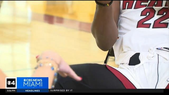 Jimmy Butler has a new look, and even the Miami Heat were surprised by it смотреть онлайн