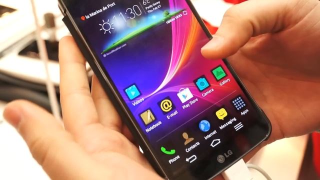 LG G Flex смотреть онлайн