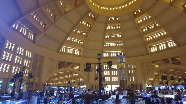 Passport Bros Visit Walking Street In Phnom Penh , Cambodia смотреть онлайн