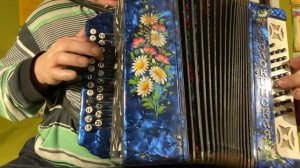 А я милого узнаю по походке, как играть на гармони