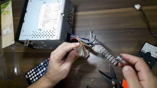 How To Install a DVD Player in your Home or Vahicle |`Lie_Toturial' смотреть онлайн