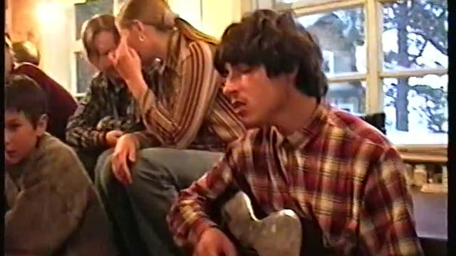 Лето — 2001. Ряжков. Сухая. Отвальная ГИПС. ДА поет песенку про Ряжков на мотив «Зеленой кареты» смотреть онлайн