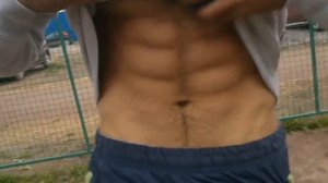 Упражнения для пресса Как правильно качать пресс на турнике