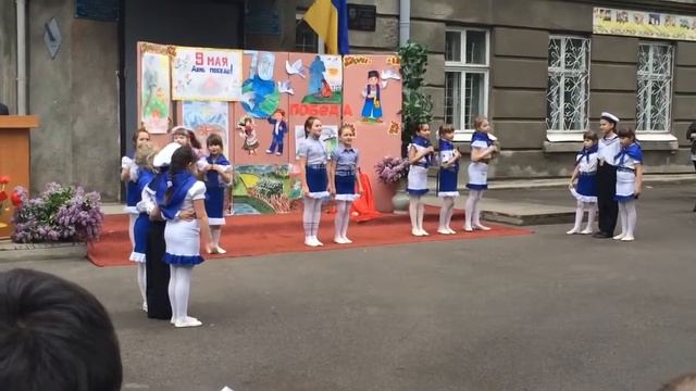 ХЗОШ № 136 Линейка посвященная 70-й годовщине Великой Победы смотреть онлайн