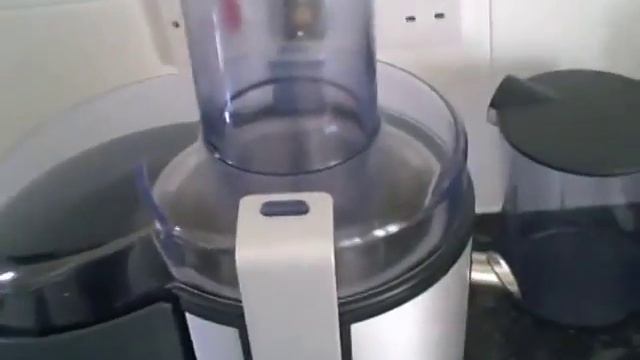 Philips HR1861 Whole Fruit Juicer-Aluminum Review смотреть онлайн