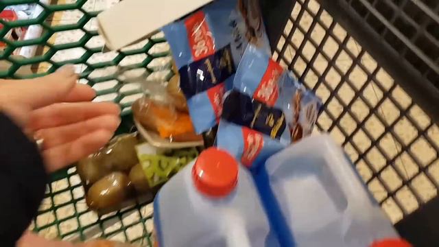 РОЖДЕСТВО БЕЗ КОНФЕТ. ЭТО НЕ МОСКВА. РОЖДЕСТВЕНСКИЙ НЕМЕЦКИЙ ГОРОДОК. ПОДВОДКА ДЛЯ ГЛАЗ MANHATTAN. смотреть онлайн