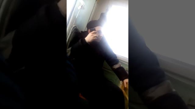 Общается с оператором теле2)))) смотреть онлайн