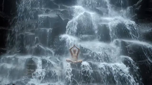 Om Shanti Mantra смотреть онлайн