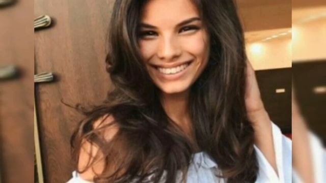 Сделай музыку погромче-Michelle Andrade смотреть онлайн