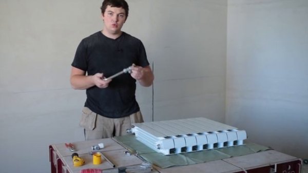 Установка радиаторов отопления квартиры (rifar monolit)