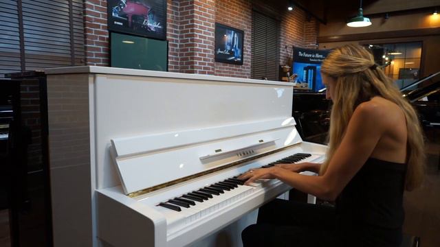 Custom Yamaha Upright Piano Polished White Finish Model B3 For Sale at Classic Pianos Portland смотреть онлайн