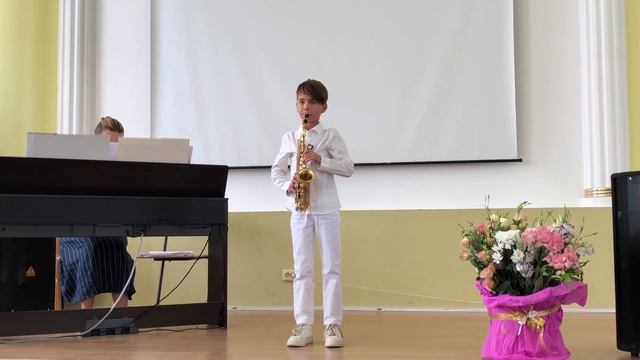 Ивашков Саша 8 лет «Русский танец» П.И.Чайковский Педагог Б.Волков Концертмейстера М.Макарова смотреть онлайн