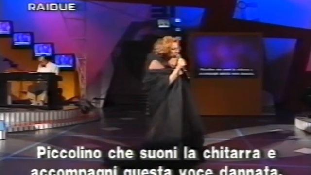 Mirna Doris interpreta 'Serenata e na femmena' di Libero Bovio e Nicola Valente, 1937. смотреть онлайн