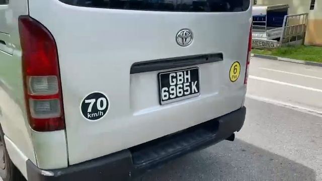 TOYOTA HIACE смотреть онлайн