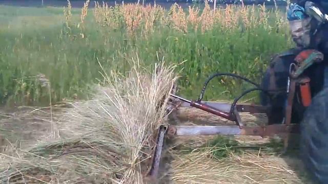 самодельный минитрактор и Грабли для сена смотреть онлайн