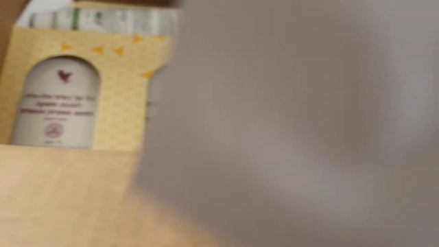Распаковка моего заказа с продукцией Форевер Ливинг смотреть онлайн