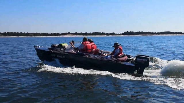 Cпарка Mercury 2*30 2-stroke Vs Yamaha 70 4-stroke