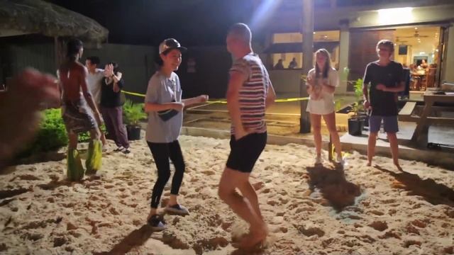 Работаем, что называется, НА ИЗНОС! смотреть онлайн