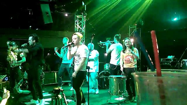 Kamień z napisem love - Enej - Wrocław 27.02.2015 смотреть онлайн