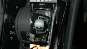 Skoda Kodiaq (как снять лоток у селектора коробки)