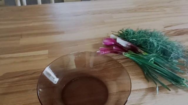 Наши будни. Работаем готовим обед . Потом поехали к сестрёнке за Евой. #деревня #мороженное #обед смотреть онлайн