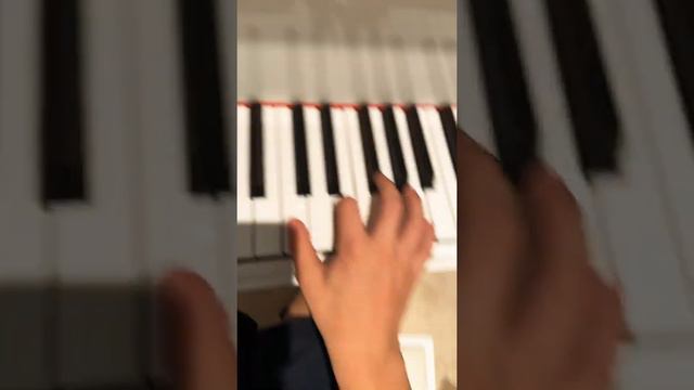 How to play Still Dre on piano with the left hand!!(easy) смотреть онлайн