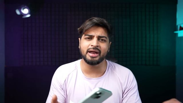 iPhone 14 PRO VS 15 PLUS | What Should You Buy ? Full Comparison Hindi | Mohit Balani смотреть онлайн