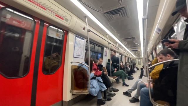 Полная поездка по Кировско-Выборгской линии(1) от «Девяткино» до «Пр-т Ветеранов» смотреть онлайн